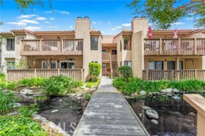 Delightful Newly Listed Harbour Vista Condominium Located at 16512 Blackbeard Lane #102